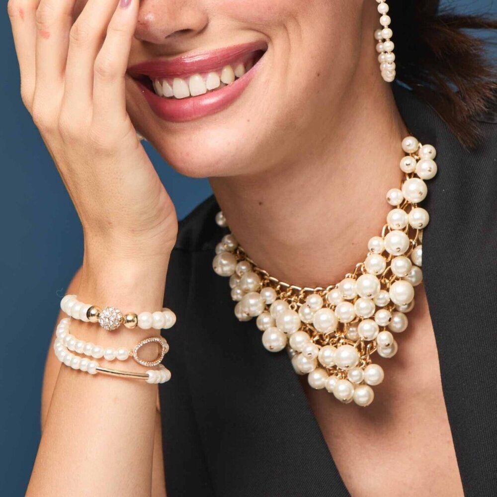 Avon Stylish Pearlesque With Goldtone Pavé Accents Stretch Trio Bracelet Set